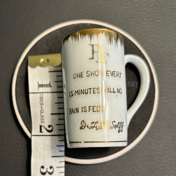 Vintage souvenir shot glass - Picture 5 of 5